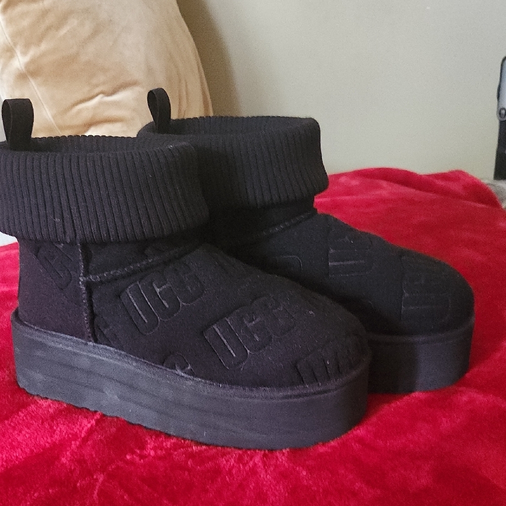 UGG Black Ribbed Platform Boots